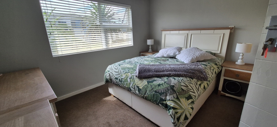 5 Bedroom Property for Sale in Van Riebeeckstrand Western Cape